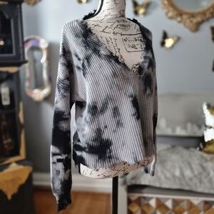 Fate Grunge Indie Sleaze 1990s-Style Black and Gray Tie-Dye V-Neck Sweater XS